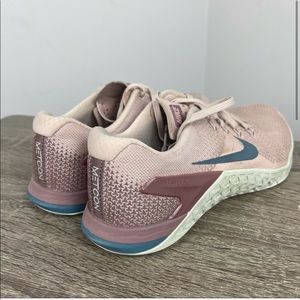 Nike metcon 4 womens CrossFit gym lifting pink 8